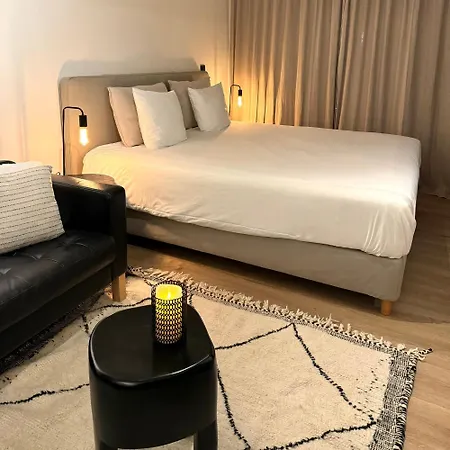 Apartmán Luxury With Cosy Garden!