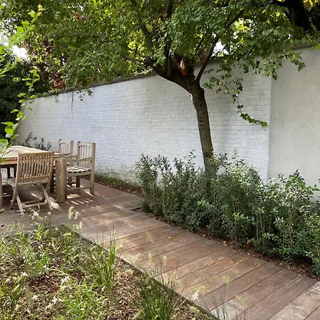 Apartmán Luxury With Cosy Garden! *